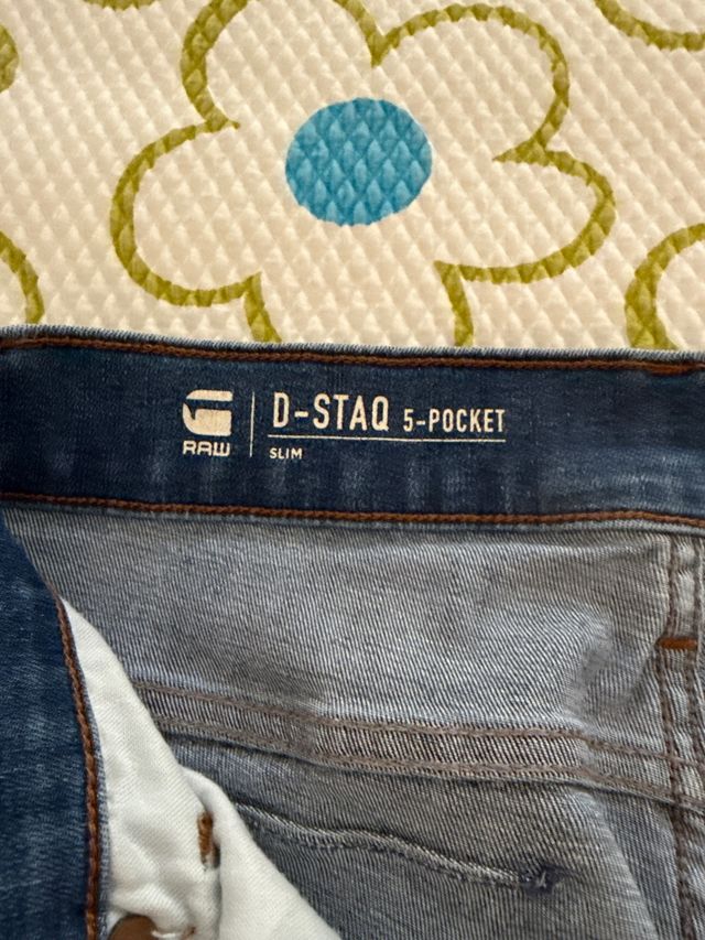 Vaqueros G-Star RAW talla 26/30