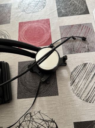 NZXT M22 - Refrigeración líquida leer descripción.