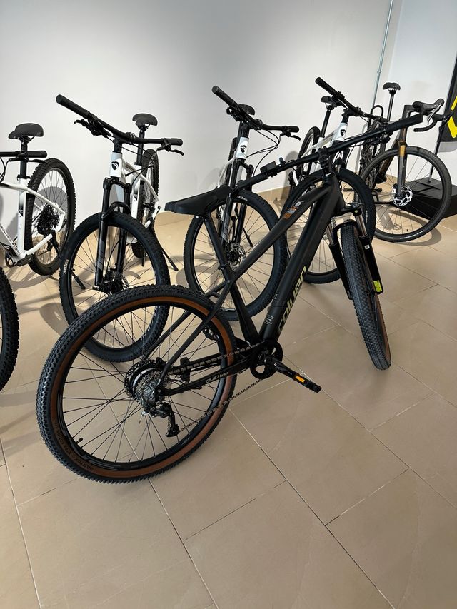 Bicicleta eléctrica Coluer QuickVolt Pro