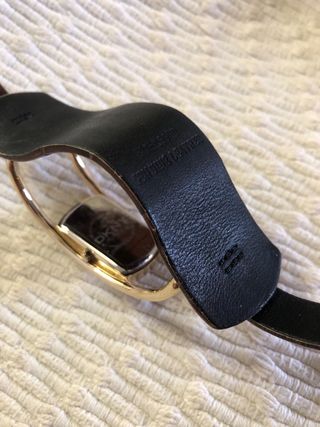 Reloj DKNY marrón y dorado