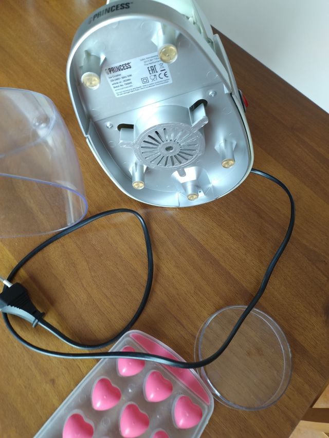 Tritaghiaccio & Vaschetta Ghiaccio