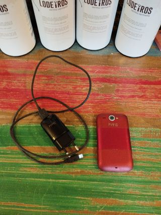 HTC wildfire- Smartphone rojo vintage