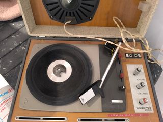 Tocadiscos Conyer vintage a negociar
