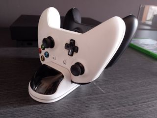 Xbox One X - Console con 2 controller 