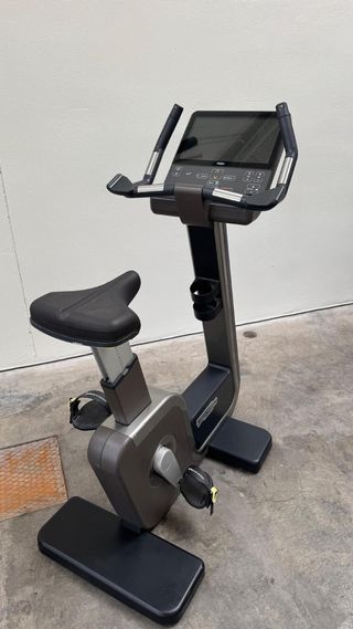 Technogym Bike Artis - Bicicleta Fitness