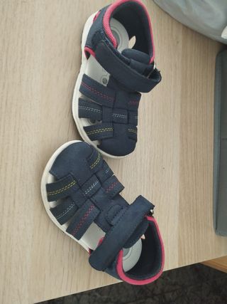 Sandalias niño azul marino-rojo talla 23