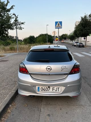 Opel Astra 2007