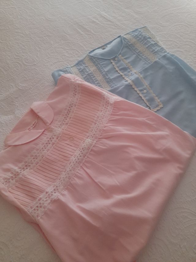 Camisones en  azul y rosa