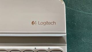 Tastiera Logitech mini iPad bianca