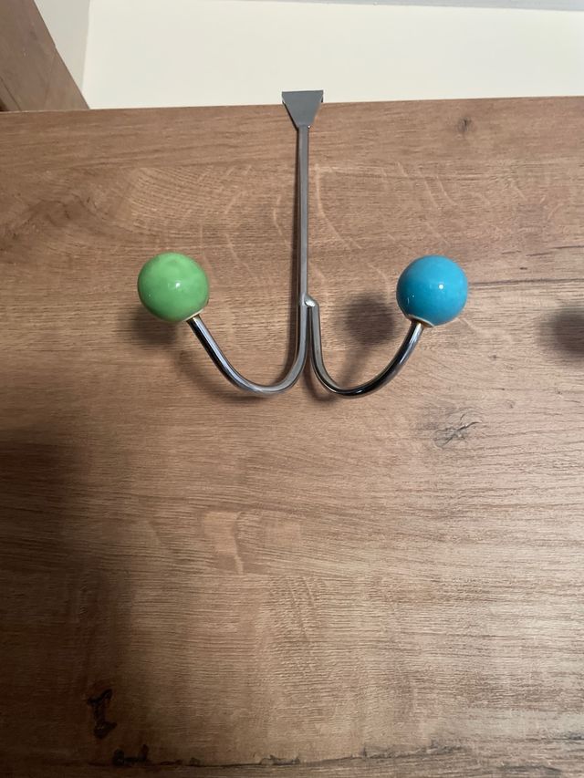 3 Percheros de Pared - Ganchos metálicos