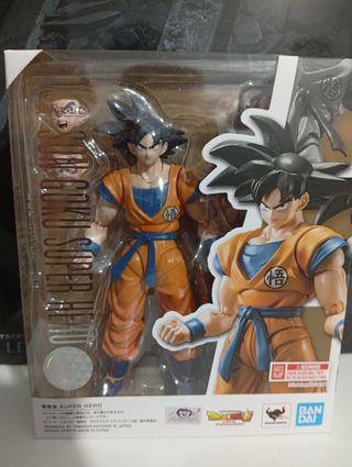 Sh Figuarts Goku & Cápsula Médica