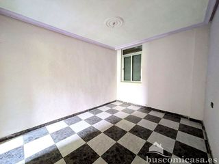Piso en venta en Linares
