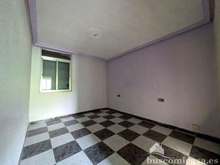 Piso en venta en Linares