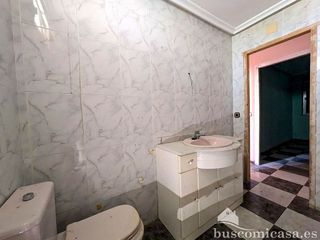 Piso en venta en Linares