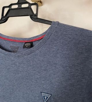 Camiseta Guess azul talla M algodón 100%