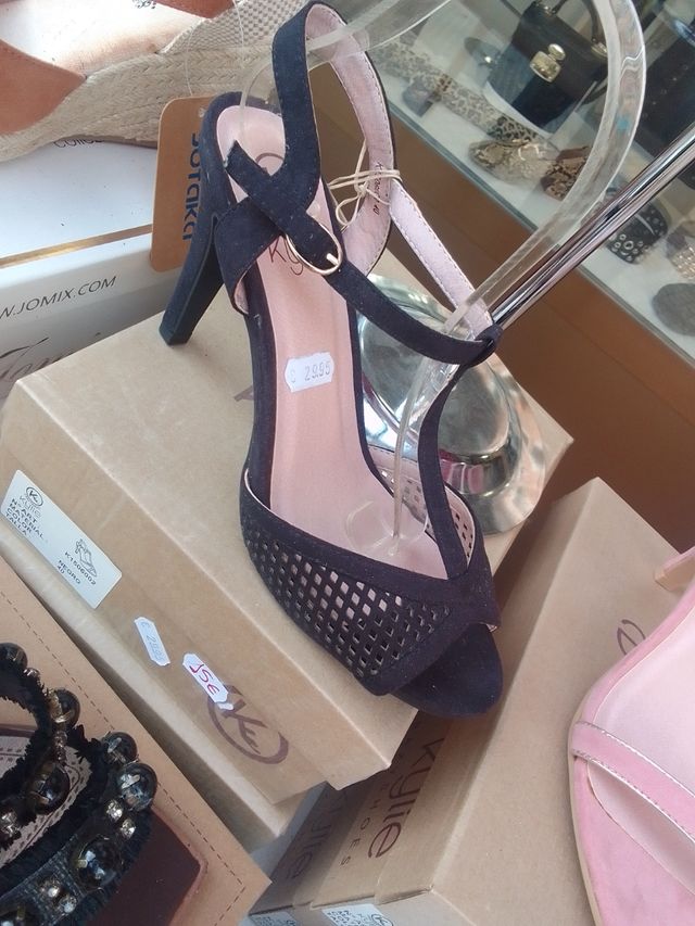 Sandalias Kylie negras, talla 41