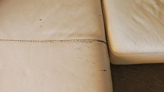 Sofá chaise longue piel blanco