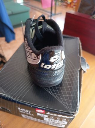 Botas fútbol sala niño talla 33