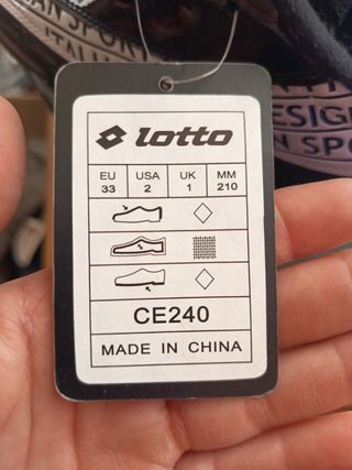 Botas fútbol sala niño talla 33