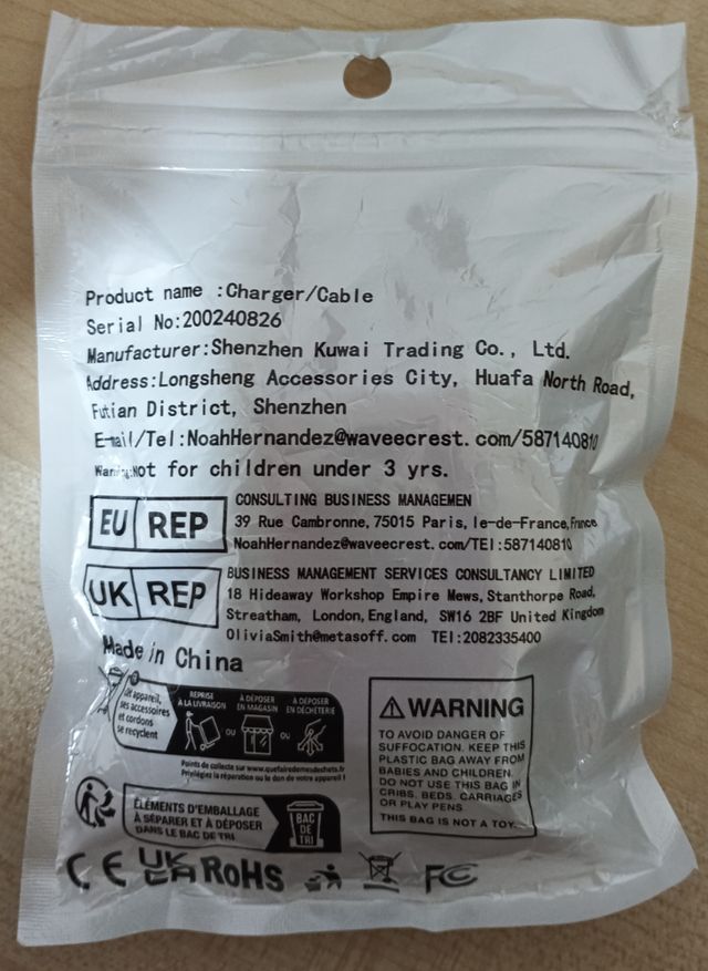 Cargador USB 3 Puertos, enchufe plano