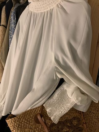 Blusa blanca eseOese - Volantes