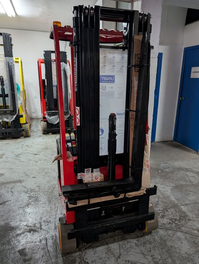 NUEVA A ESTRENAR Carretilla elev. eléc. MARIOTTI.