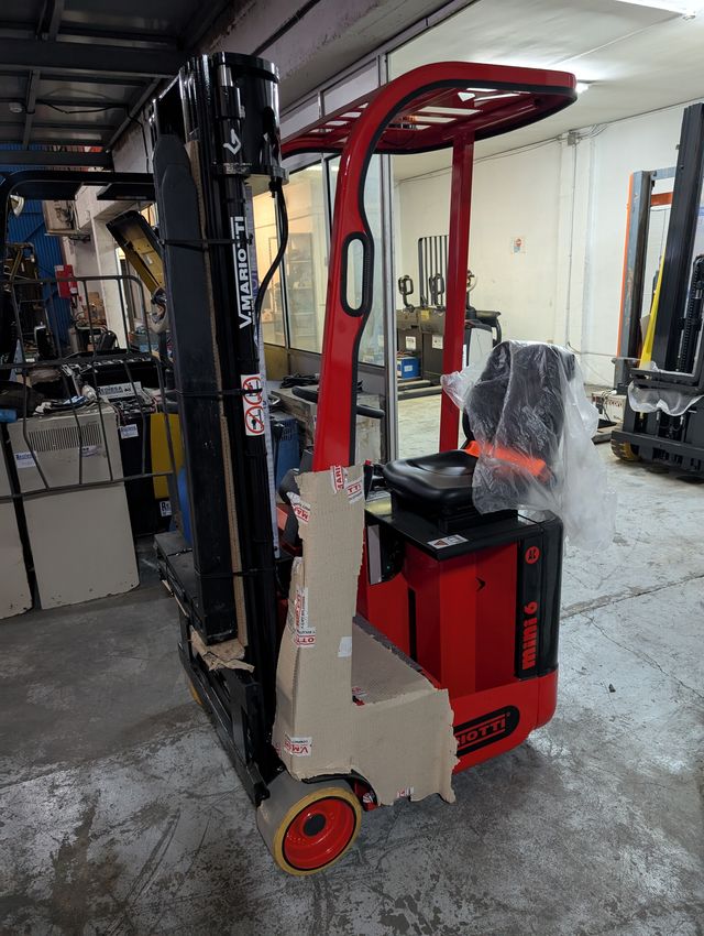 NUEVA A ESTRENAR Carretilla elev. eléc. MARIOTTI.