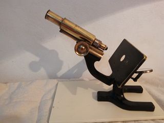 Microscopio antiguo Reichert Austria