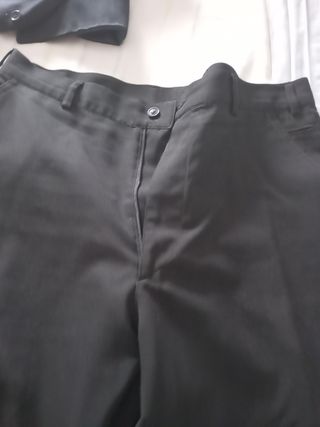 Pantalón negro hombre