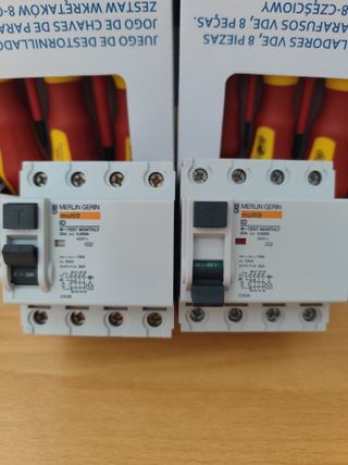 1x Interruptor Diferenciales 4p 25A trifasico