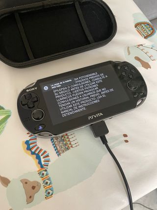 PS Vita PCH-1004 Negra
