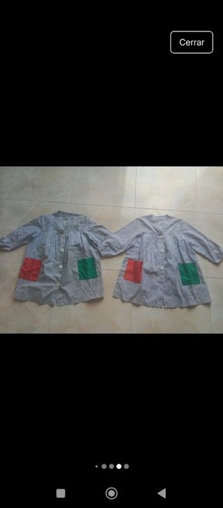 2 batas escolares rayas azul. Talla 3 años
