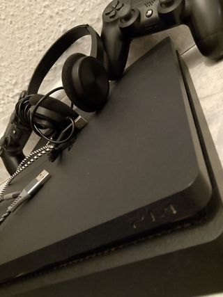 PS4 (PlayStation 4) - Impecable