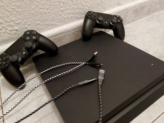 PS4 (PlayStation 4) - Impecable
