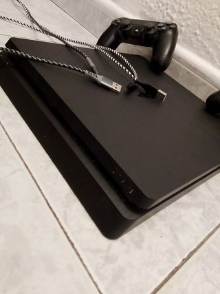 PS4 (PlayStation 4) - Impecable