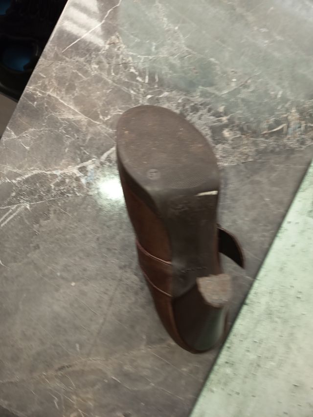 Zapatos tacón marrones cómodos