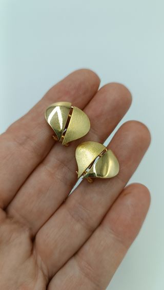 Pendientes de oro de 18kt.