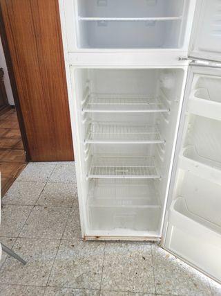 Frigorífico Ansonic
Altura 175
Ancho 60 