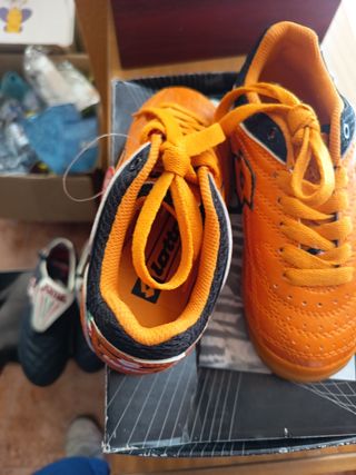 Botas fútbol sala niño nº 28