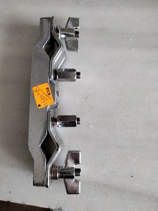 Grapa de batería  tipo Gibraltar, grapa de agarre.