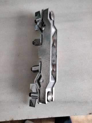 Grapa de batería  tipo Gibraltar, grapa de agarre.