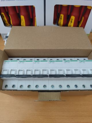 6x Magnetotermico Automáticos Schneider 20A 2x20