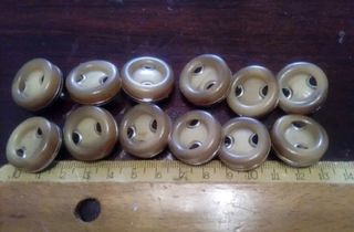 LOTE DE 12 BOTONES ANTIGUOS