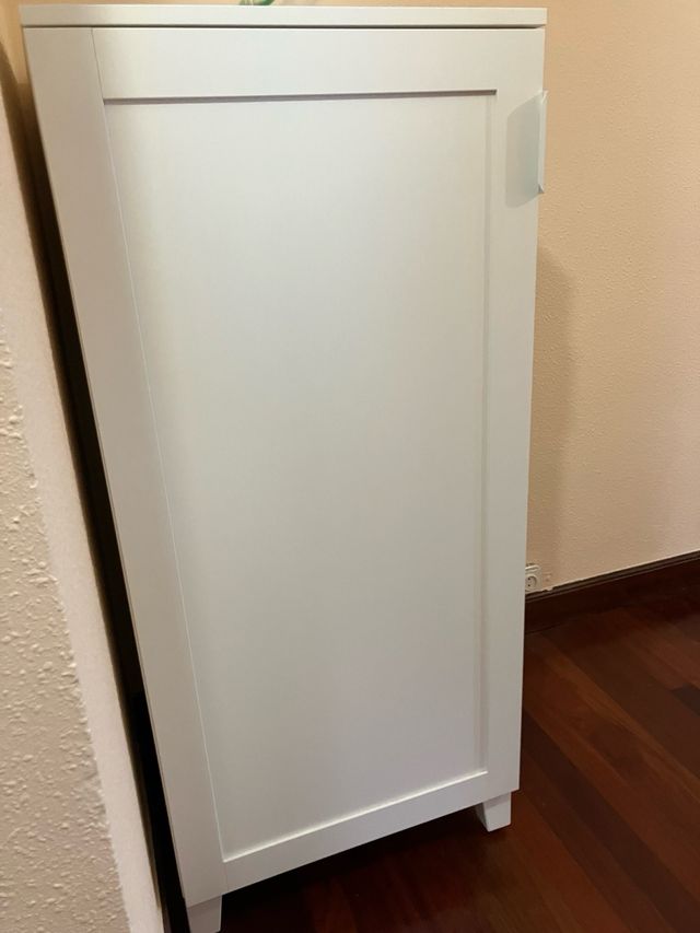 Armario bajo blanco IKEA