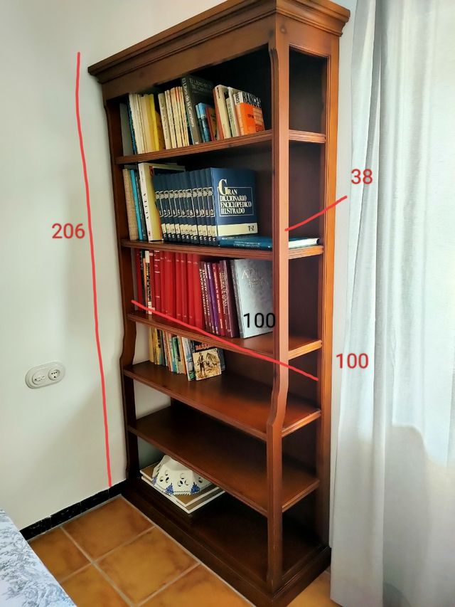 Estantería librería de madera.