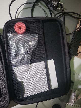 Dron Lyzrc negro con cámara