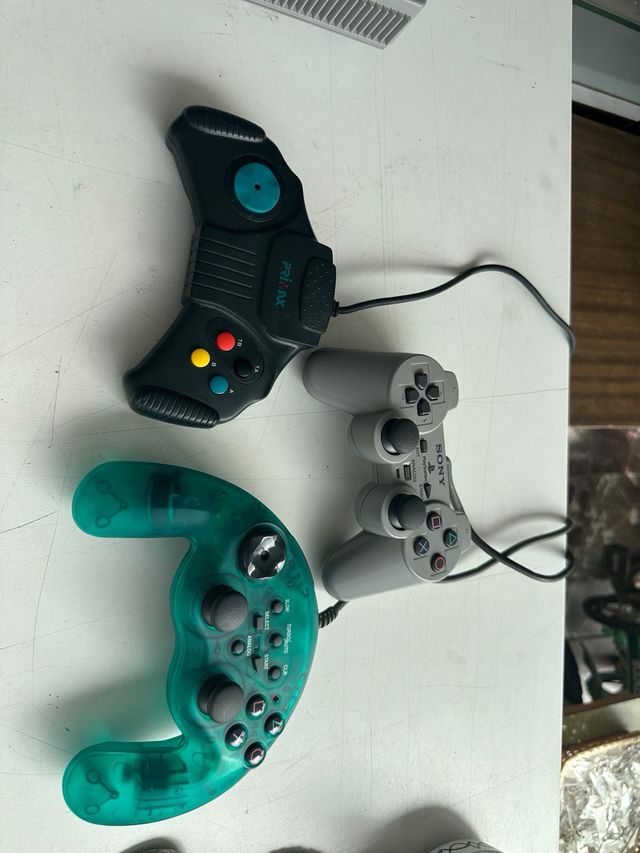 PS1 (PlayStation 1) + 2 juegos