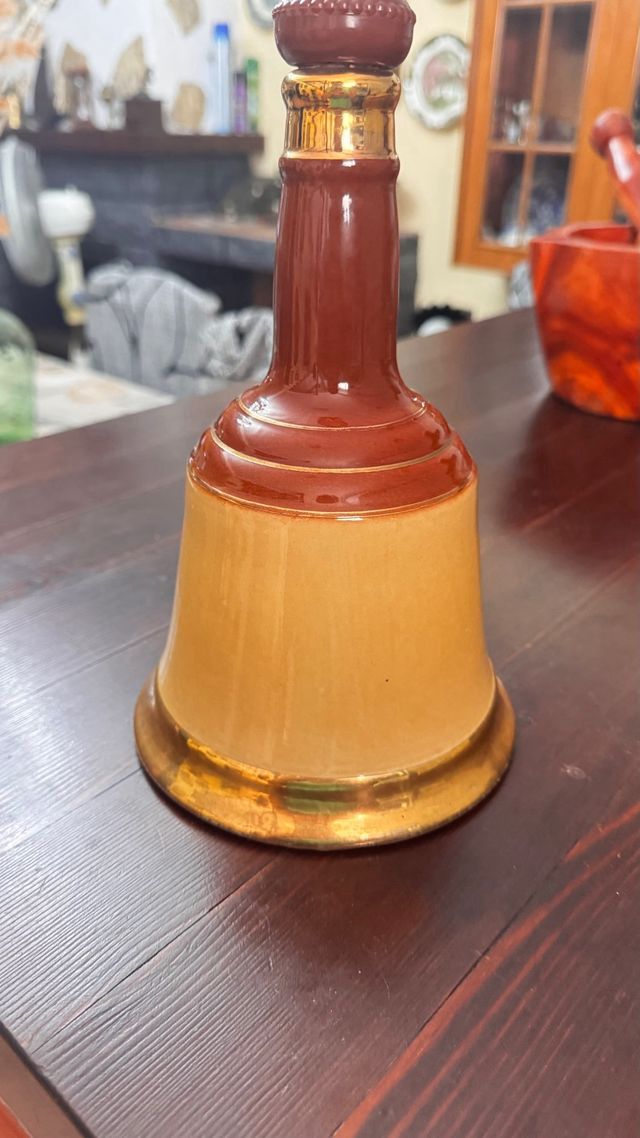 Botella Bell's Scotch Whisky vacía decoración