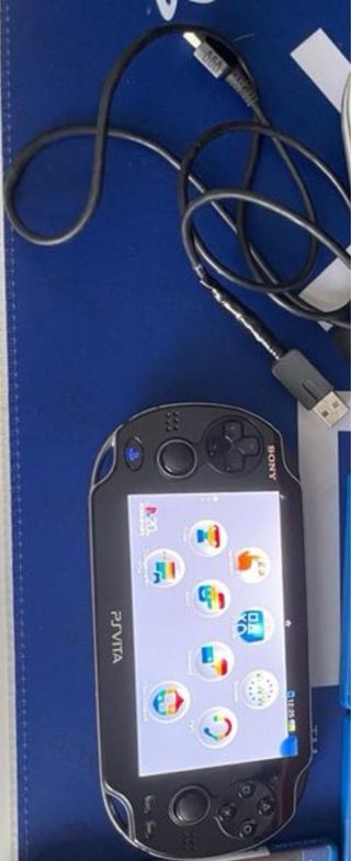 PSVita (PlayStation Vita) - e custodia