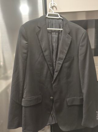 Chaqueta negra Zara hombre clásica 